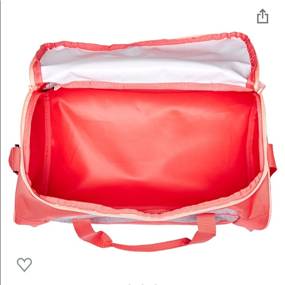 🆕PUMA DUFFLE BAG - Picture 3 of 3